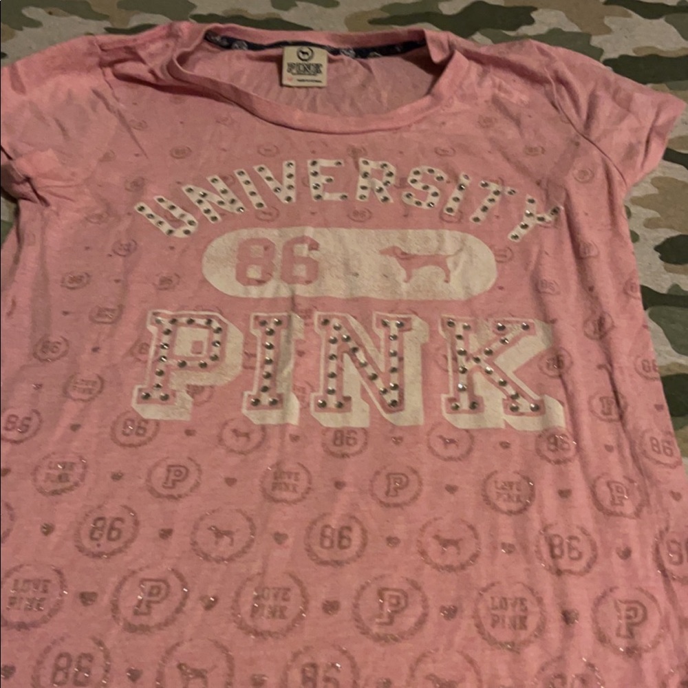 Pink Victoria’s Secret top, pink size M